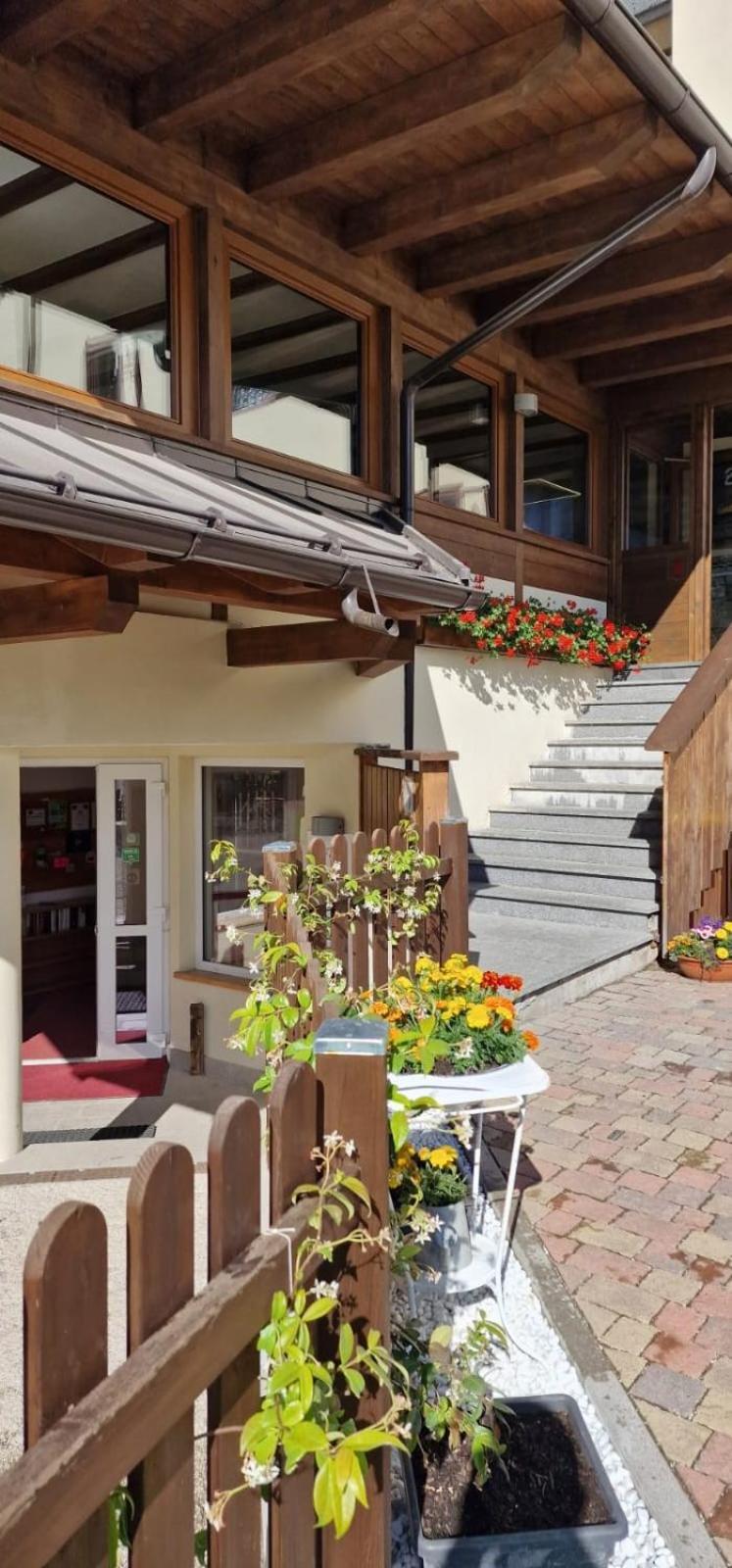 Soggiorno Dolomiti Mazzin Exterior photo